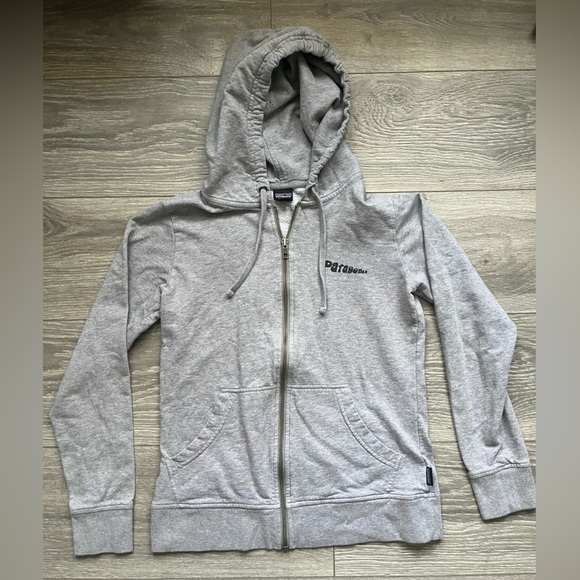 Patagonia Organic Cotton Outdoor Gray Graphic Full Zip Hoodie Sweatshirt Size XS - Picture 1 of 9